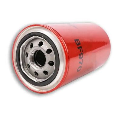 93*93*174mm P557440 Elementos de filtro de combustível para tratores e camiões Partes de motores diesel