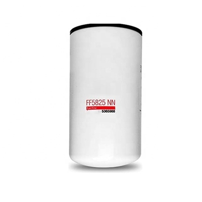FF5825NN Filtro de combustível para tratores de escavadeira Melhorar o desempenho de seus veículos