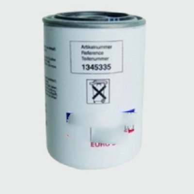 Outro ano Elementos de filtro de combustível 1345335 SN30008 para camiões Peças de motores a diesel Tratores